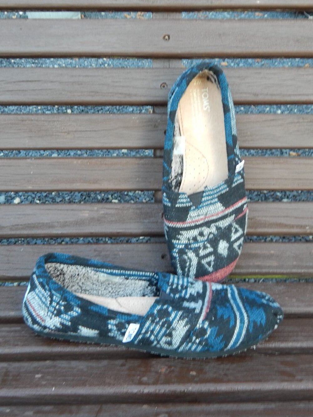 Toms Slip On Shoes Womens Size 7 Aztec Southwestern Southwest Knit Fabric
